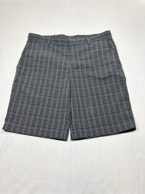 Walter Hagen Black and Gray Plaid Flat-Front Shorts 36 Golf Athleisure Casual